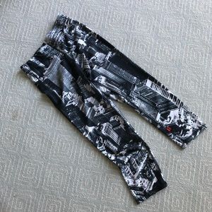 Zara Terez Pants - Ladies NYC Zara Terez Crop Leggings, Size Small Zara Terez Pants - Ladies NYC Zara Terez Crop Leggings, Size Small